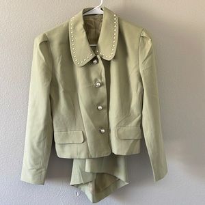 Coureeges dress suit